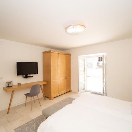 Katareo Apartments Kotor Luaran gambar
