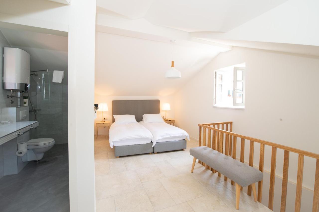 Katareo Apartments Kotor Luaran gambar